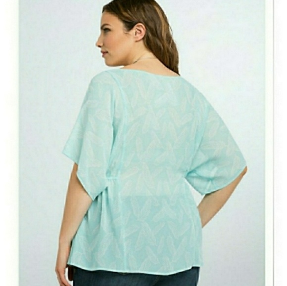 Torrid - Feathered chiffon top - Picture 6 of 8